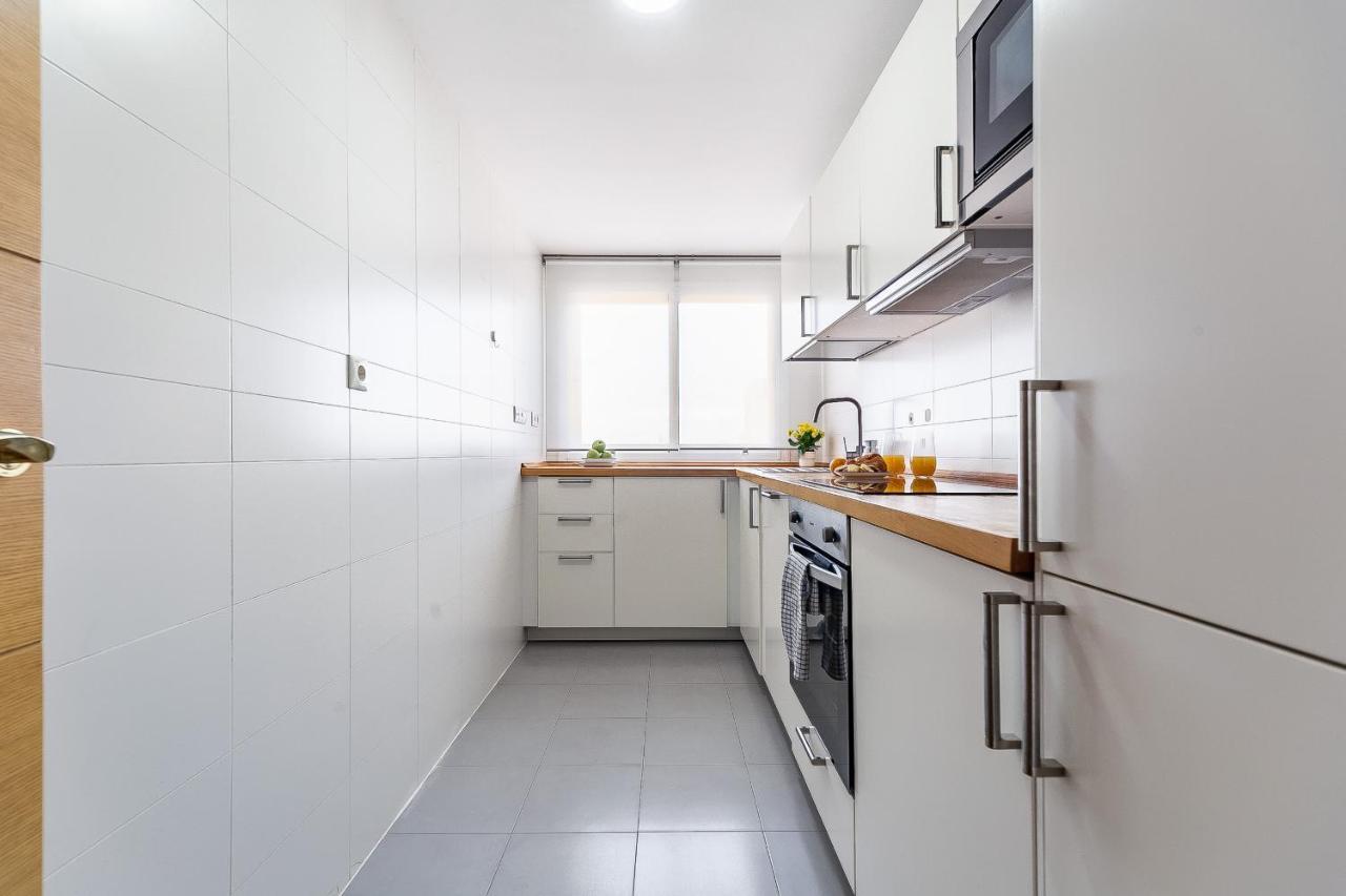 Modern Beach Apartment Valparaiso With Parking 马拉加 外观 照片