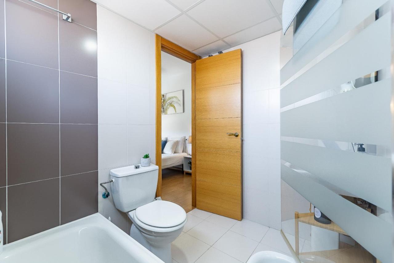 Modern Beach Apartment Valparaiso With Parking 马拉加 外观 照片